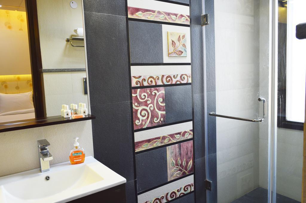 When In Gurgaon - Service Apartments, Near Medanta Medicity Deli Exterior foto