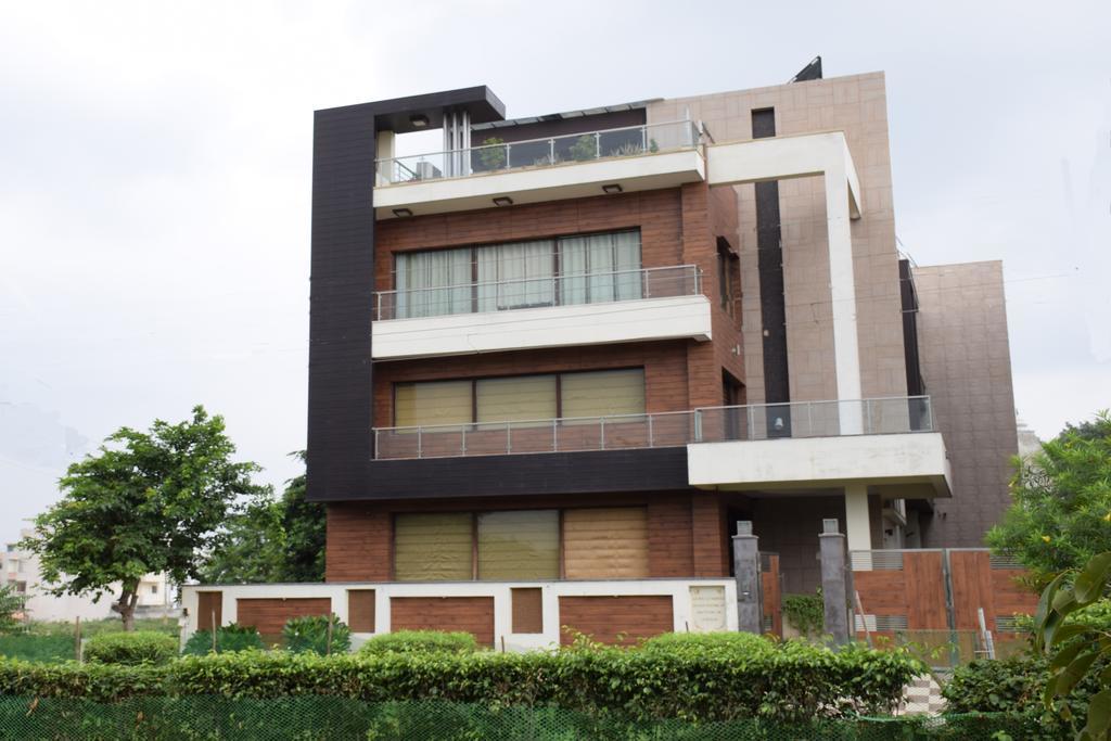 When In Gurgaon - Service Apartments, Near Medanta Medicity Deli Exterior foto